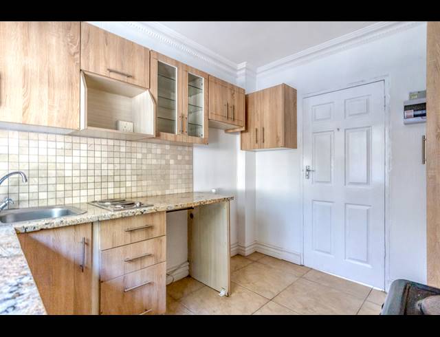2 BEDROOM APARTMENT RENTED IN RIVONIA